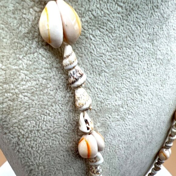 Vintage Boho Seashell Beaded Necklace    A5 - Picture 10 of 13